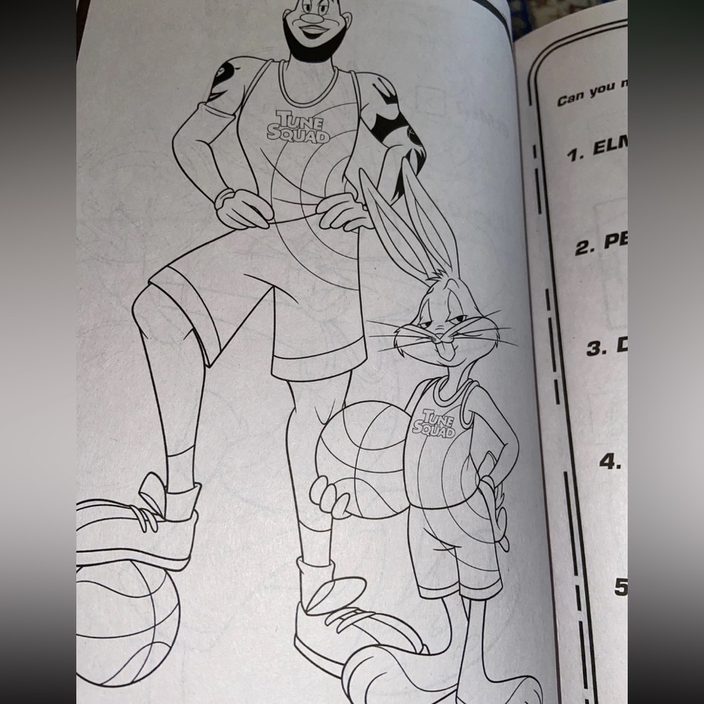Space Jam a New Legacy With Lebron James JUMBO COLORING & ACTIVITY BOOK - Picture 3 of 3